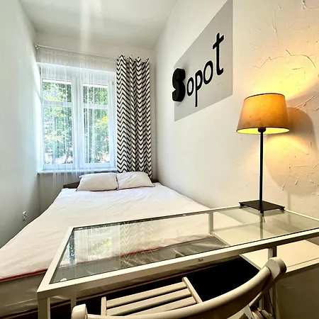 Ksiazat & Parking Obok Sopot